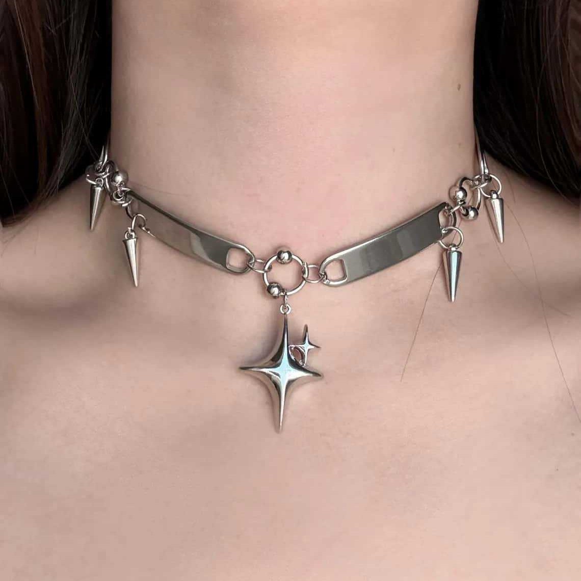Daith Heart Ring - Punk Star Nietenhalskette, Rock-Schmuck, Y2k-Accessoire, Hippie,