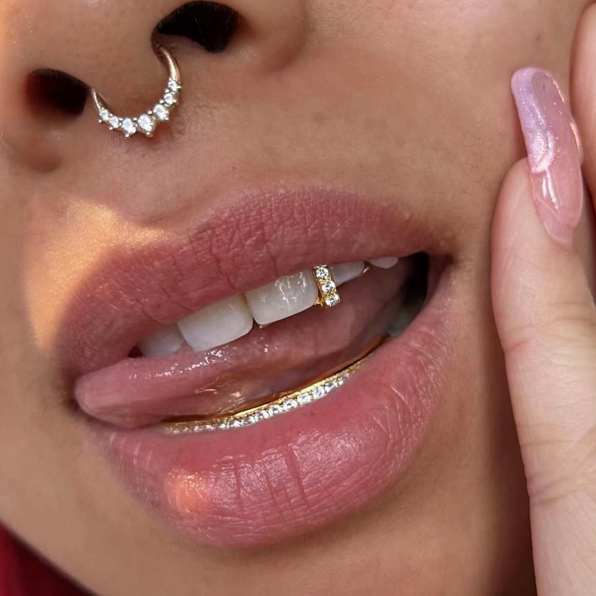 Body Jewelry Gold Plated - RACHELZ Hip Hop Einzelne Vertikale Bar